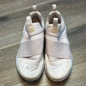 Nike slip on sneaker.. light pink